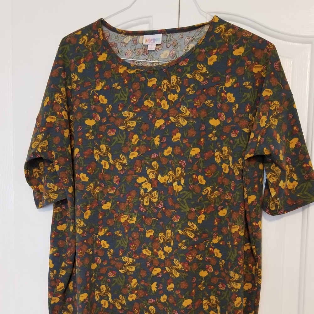 Womens Lularoe fall floral Irma top size S